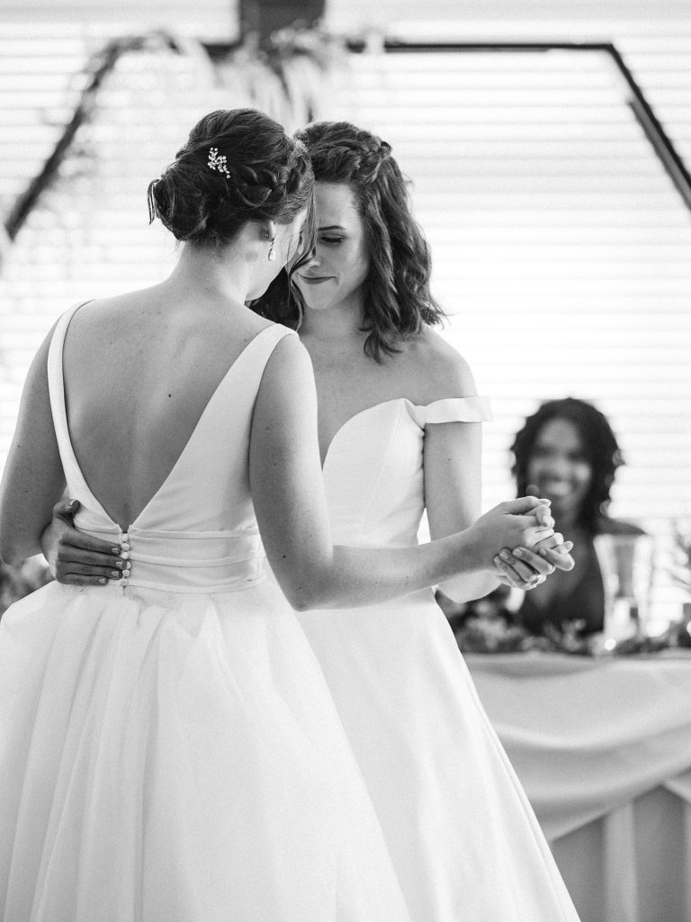 Colorful Treesdale Golf & Country Club Wedding | Burgh Brides | Anne Troxel Photography