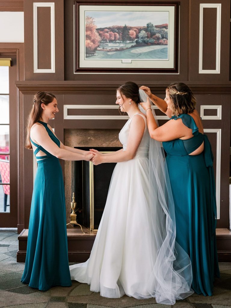 Colorful Treesdale Golf & Country Club Wedding | Burgh Brides | Anne Troxel Photography