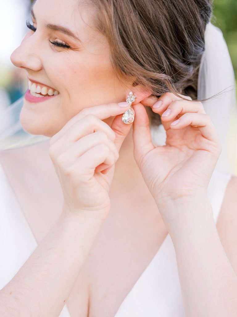 Colorful Treesdale Golf & Country Club Wedding | Burgh Brides | Anne Troxel Photography
