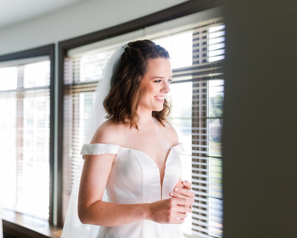 Colorful Treesdale Golf & Country Club Wedding | Burgh Brides | Anne Troxel Photography