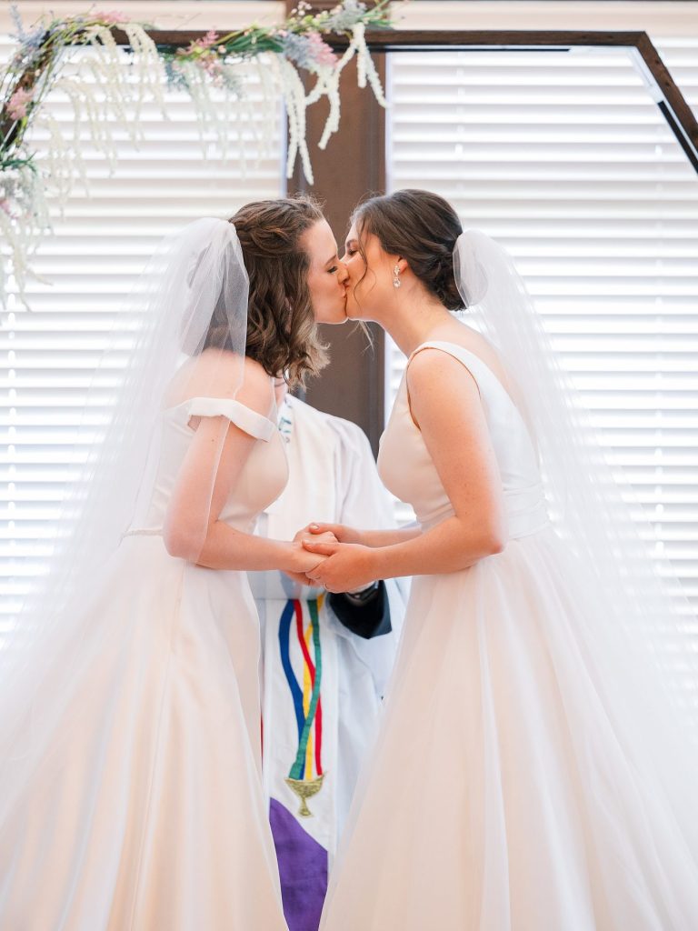 Colorful Treesdale Golf & Country Club Wedding | Burgh Brides | Anne Troxel Photography