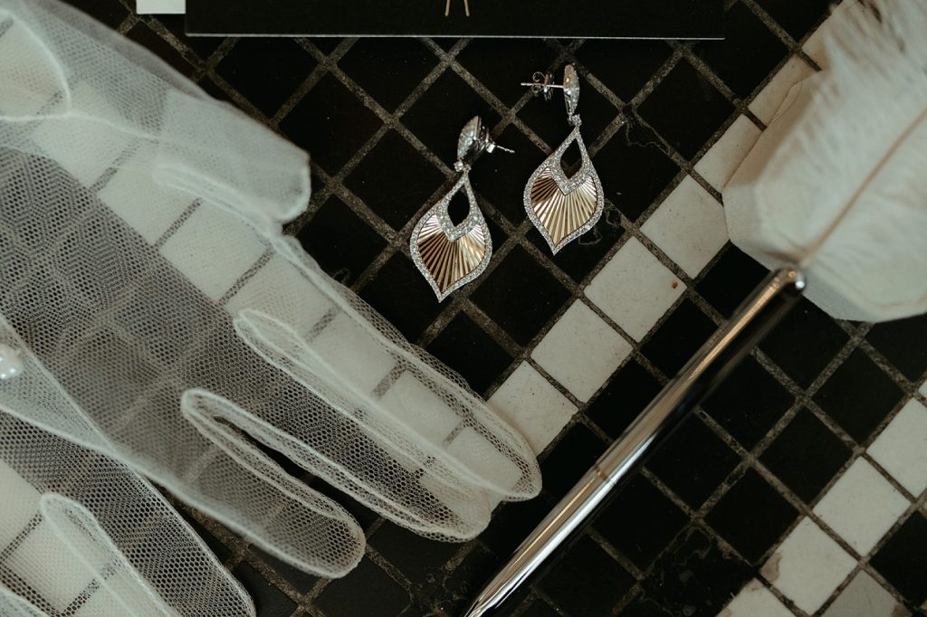 Art Deco Inspired Wedding at The George Washington Hotel | Burgh Brides | Liza Kirk Photography
