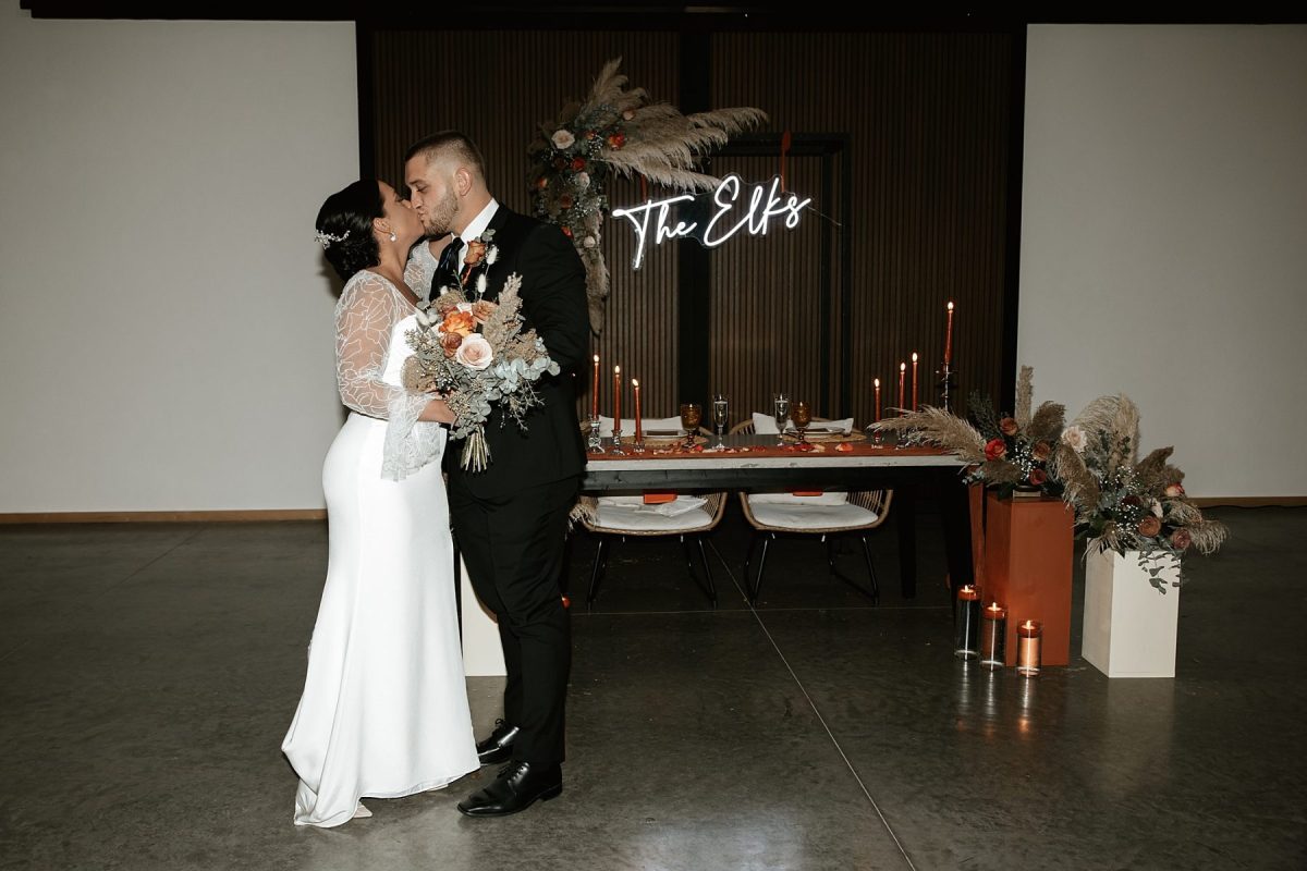Burnt Orange Winter Wedding at The Harper | Burgh Brides | Lex King Photography