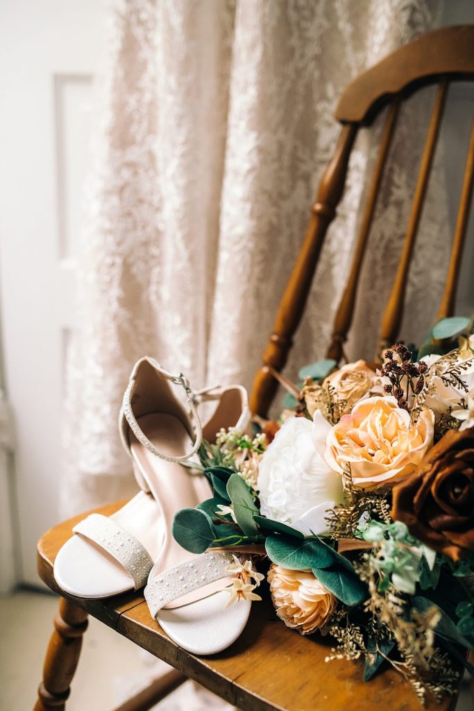 Literary Inspired Wedding at Sanaview Farms | Burgh Brides | Jill Gearhart Photography