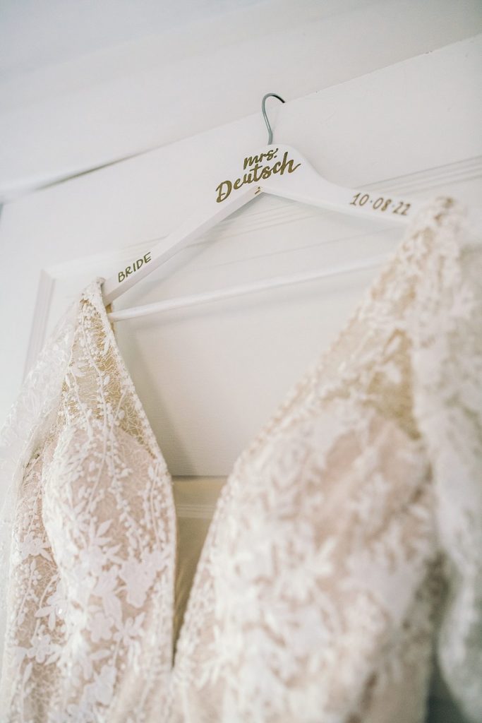 Literary Inspired Wedding at Sanaview Farms | Burgh Brides | Jill Gearhart Photography