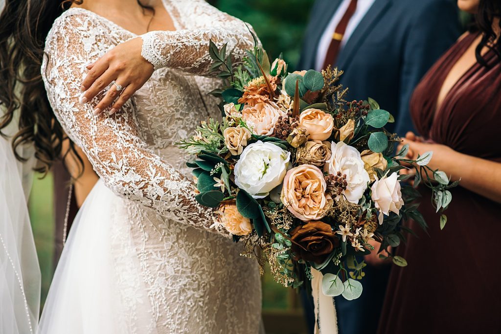 Literary Inspired Wedding at Sanaview Farms | Burgh Brides | Jill Gearhart Photography