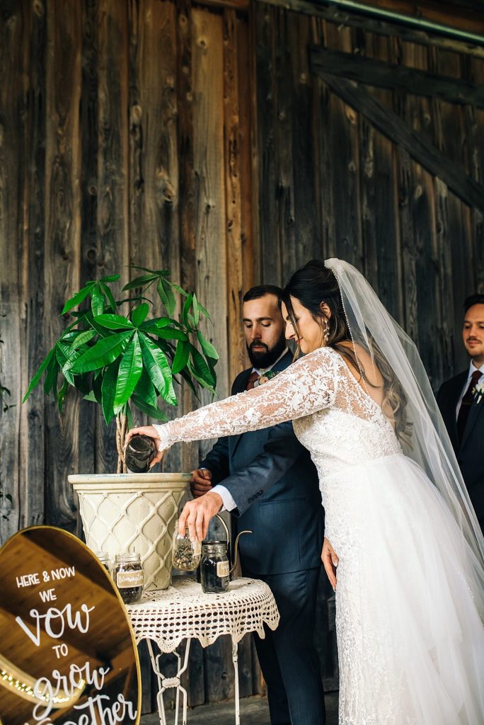 Literary Inspired Wedding at Sanaview Farms | Burgh Brides | Jill Gearhart Photography
