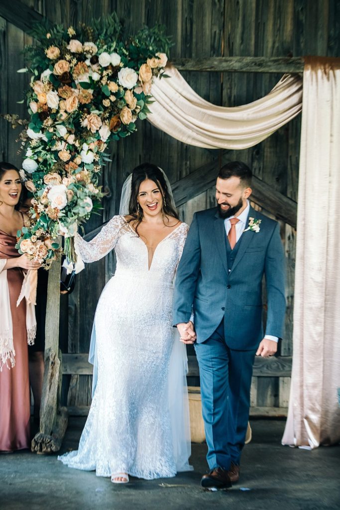 Literary Inspired Wedding at Sanaview Farms | Burgh Brides | Jill Gearhart Photography