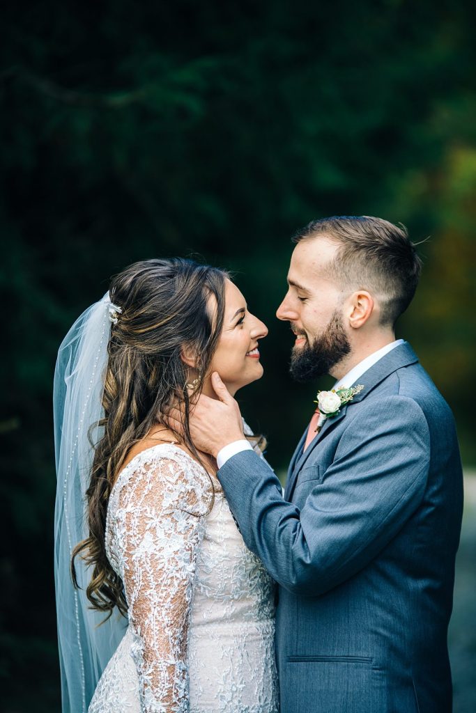 Literary Inspired Wedding at Sanaview Farms | Burgh Brides | Jill Gearhart Photography