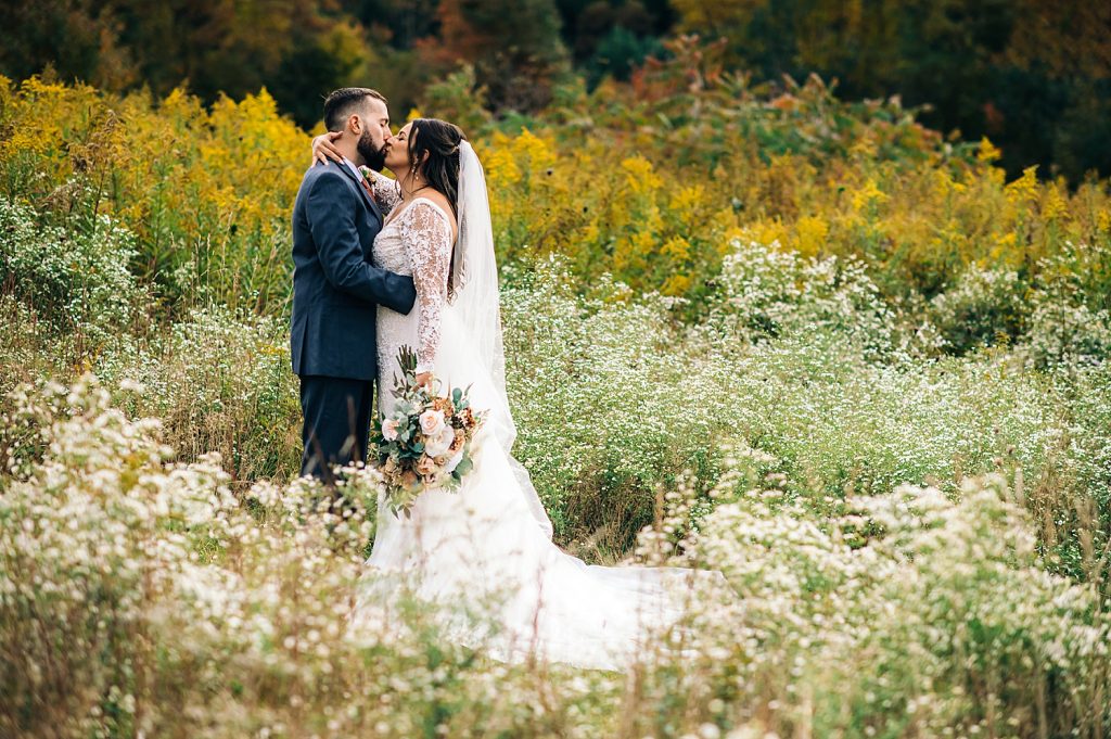 Literary Inspired Wedding at Sanaview Farms | Burgh Brides | Jill Gearhart Photography
