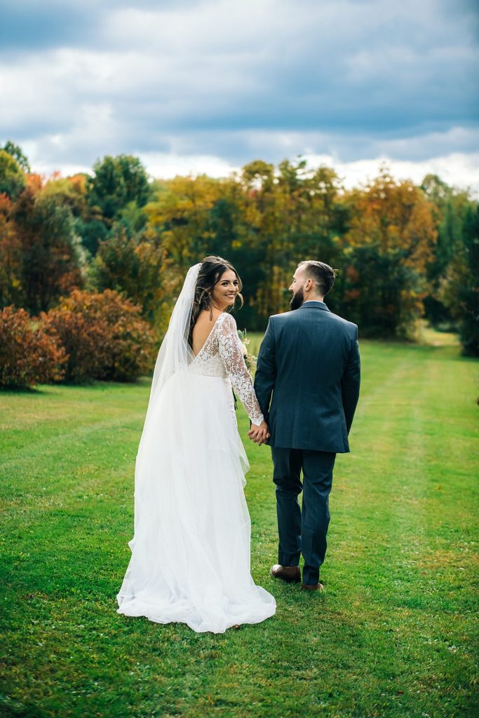 Literary Inspired Wedding at Sanaview Farms | Burgh Brides | Jill Gearhart Photography
