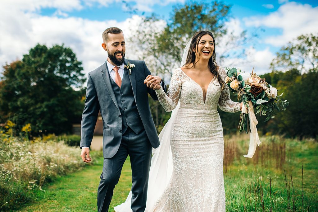 Literary Inspired Wedding at Sanaview Farms | Burgh Brides | Jill Gearhart Photography