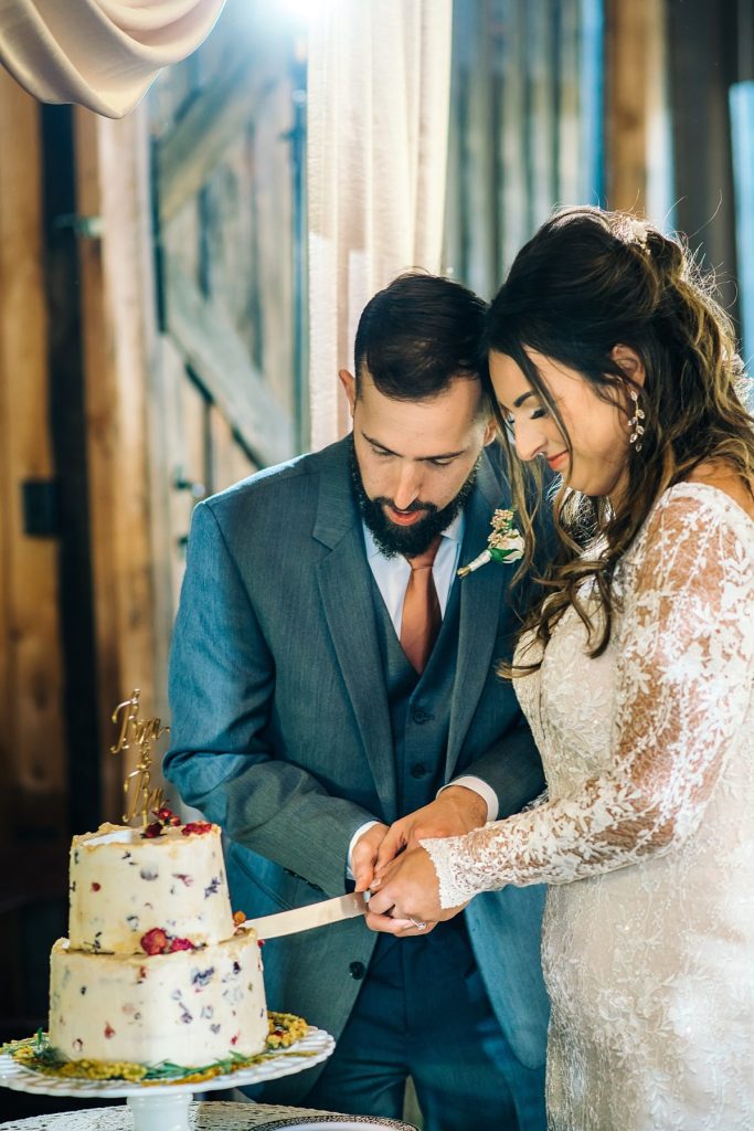 Literary Inspired Wedding at Sanaview Farms | Burgh Brides | Jill Gearhart Photography