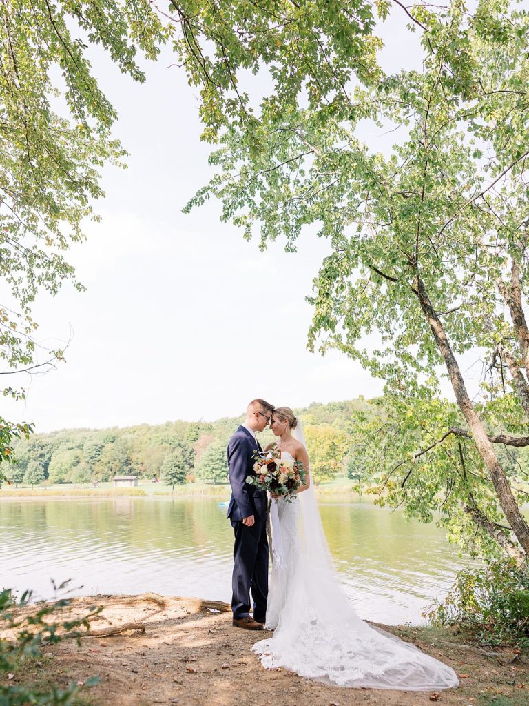 White Barn Wedding in Sunset Colors | Burgh Brides | Anne Troxel Photography