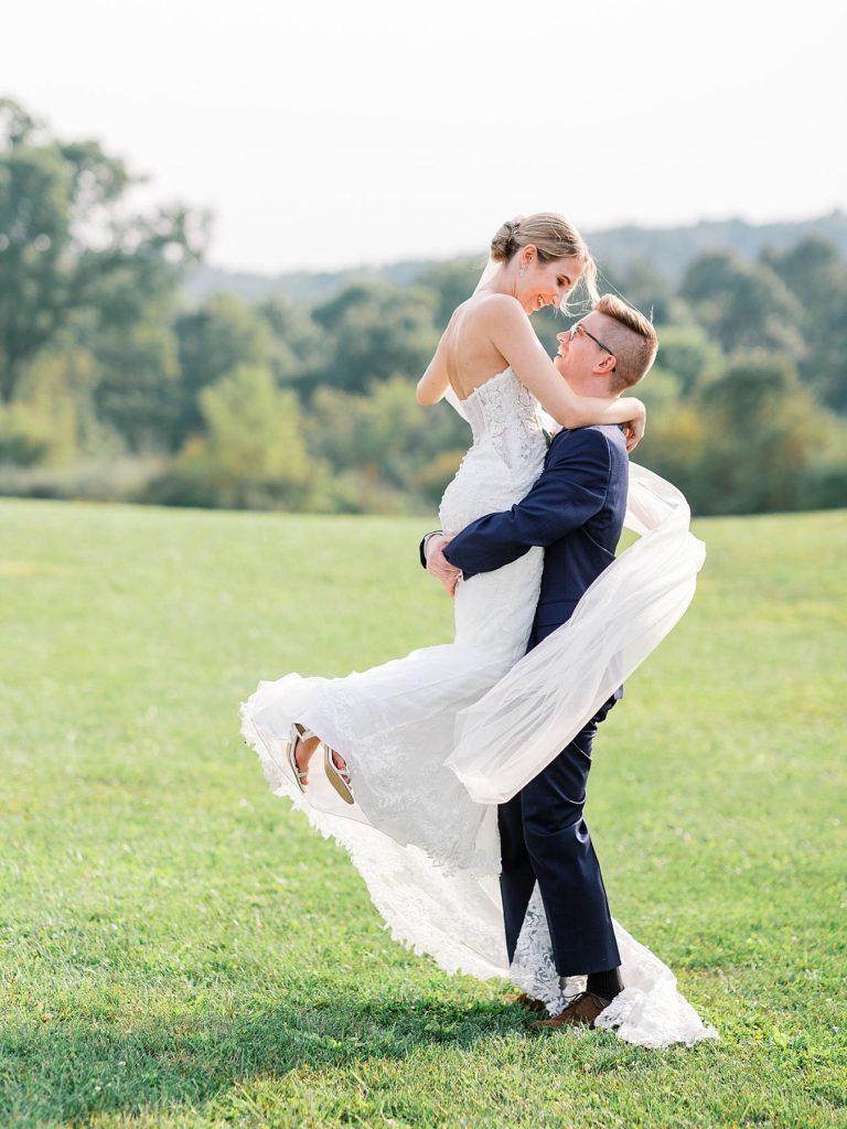 White Barn Wedding in Sunset Colors | Burgh Brides | Anne Troxel Photography