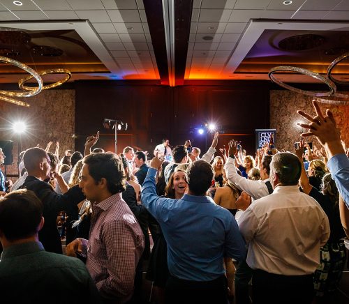 Cleveland Keys | Pittsburgh Wedding Band & Dueling Pianos | Burgh Brides