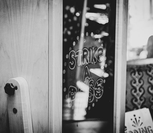 Clicksburgh Retro Rentals | Pittsburgh Wedding Photo Booth | Burgh Brides