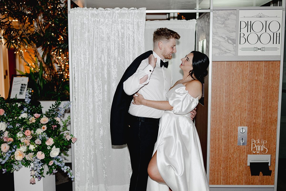 Clicksburgh Retro Rentals | Pittsburgh Wedding Photo Booth | Burgh Brides
