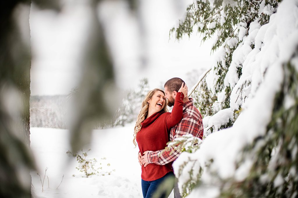 Impromptu Winter Engagement Shoot Chases New Fallen Snow | Burgh Brides | Kashia Lee Photography