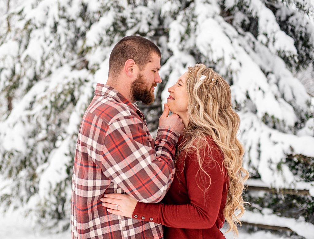Impromptu Winter Engagement Shoot Chases New Fallen Snow | Burgh Brides | Kashia Lee Photography