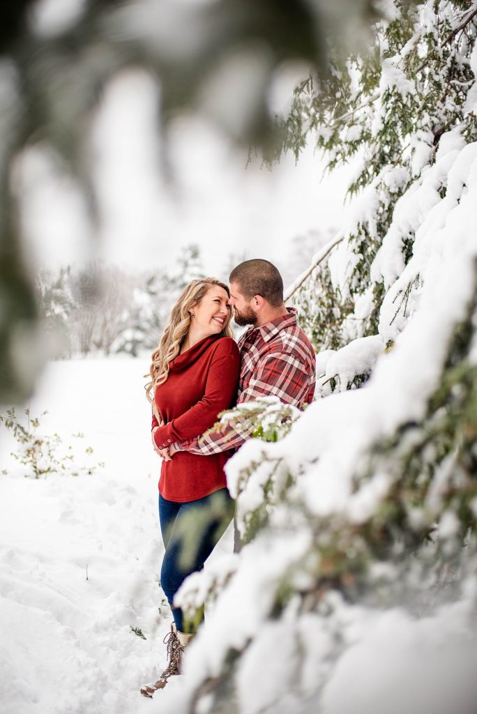 Impromptu Winter Engagement Shoot Chases New Fallen Snow | Burgh Brides | Kashia Lee Photography