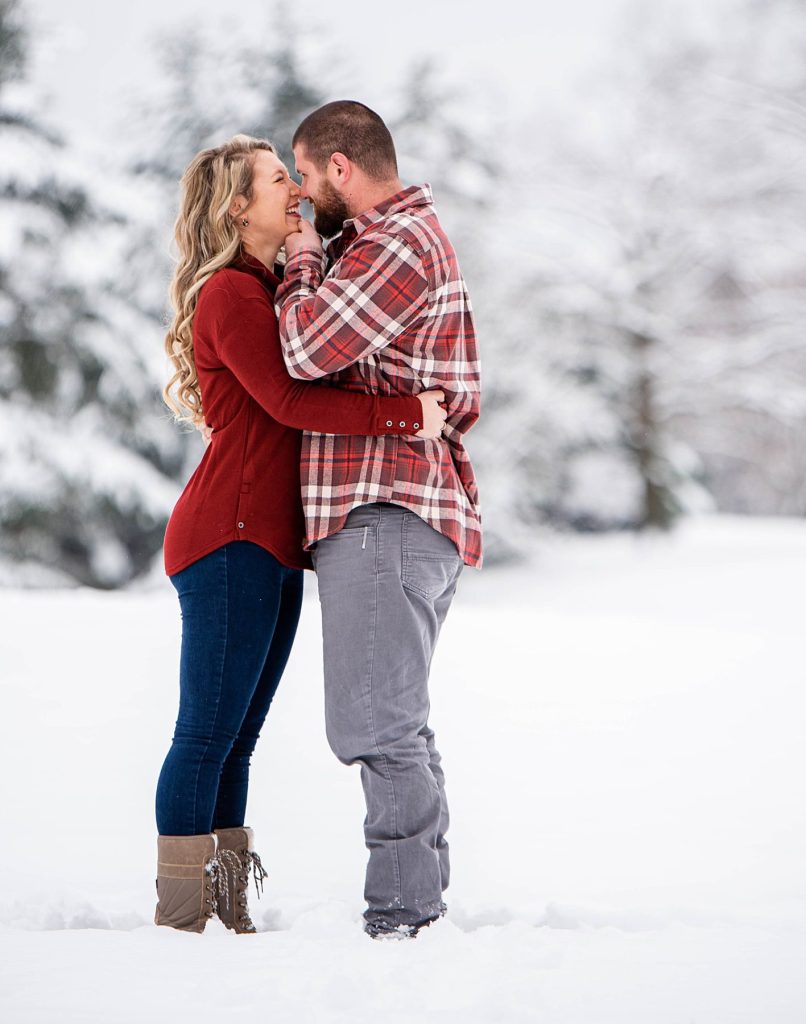 Impromptu Winter Engagement Shoot Chases New Fallen Snow | Burgh Brides | Kashia Lee Photography