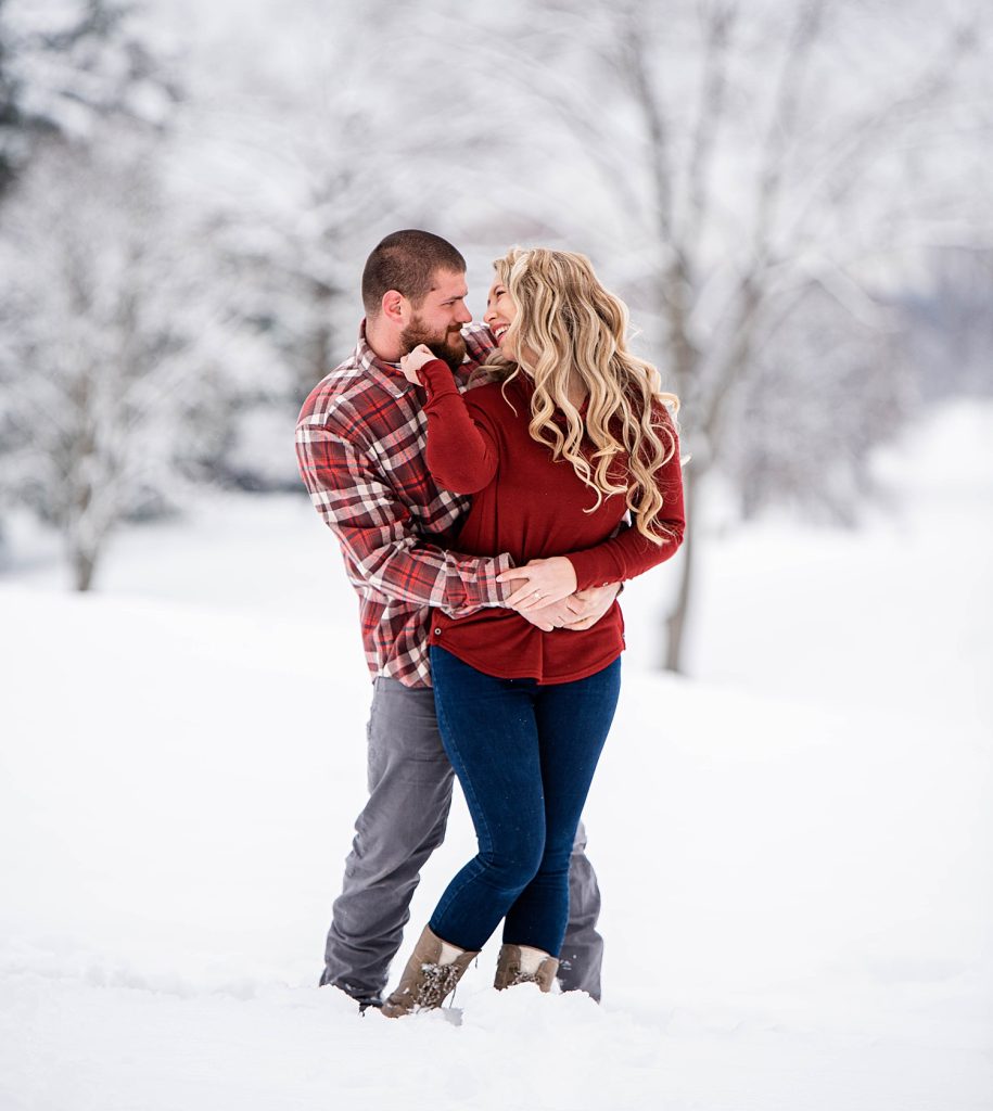 Impromptu Winter Engagement Shoot Chases New Fallen Snow | Burgh Brides | Kashia Lee Photography