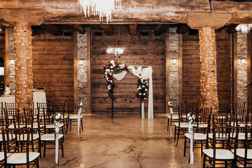 Snowy But Warm Seven Springs Wedding | Burgh Brides | Alyssa Vanston Photography