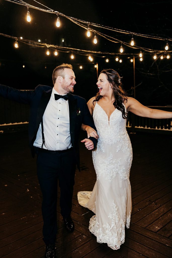Snowy But Warm Seven Springs Wedding | Burgh Brides | Alyssa Vanston Photography