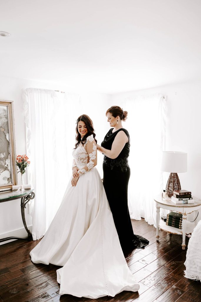Vintage Inspired Winter Wedding at Soldiers & Sailors | Burgh Brides | Rachel Wehan Photography