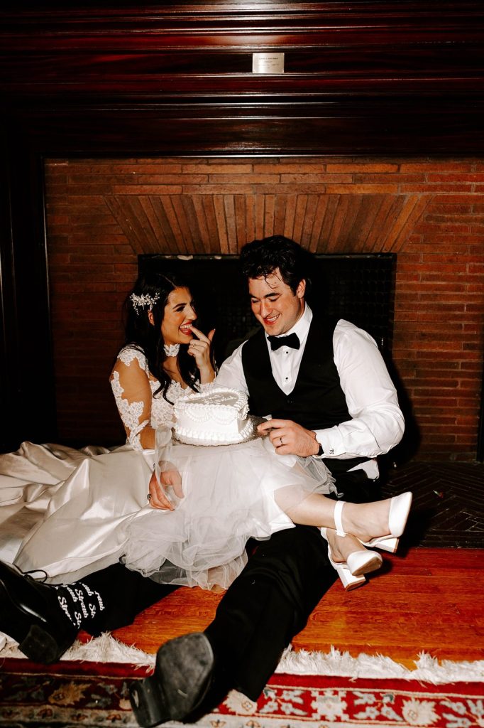Vintage Inspired Winter Wedding at Soldiers & Sailors | Burgh Brides | Rachel Wehan Photography
