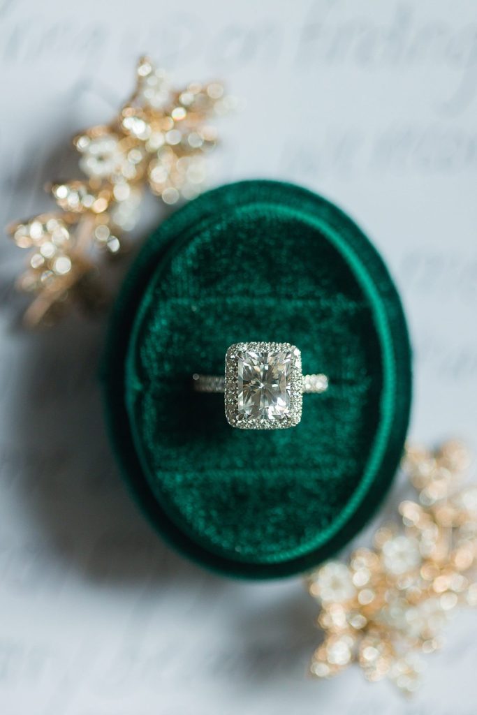 Sparkling & Heartfelt Winter Wedding At The Fez | Burgh Brides | Kristen Wynn Photography