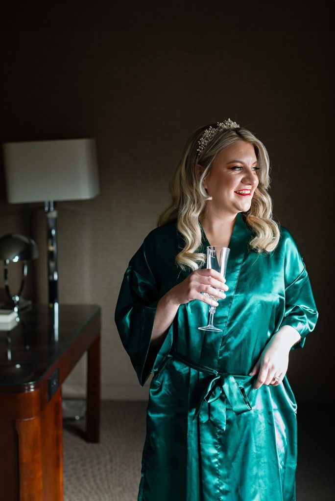 Sparkling & Heartfelt Winter Wedding At The Fez | Burgh Brides | Kristen Wynn Photography