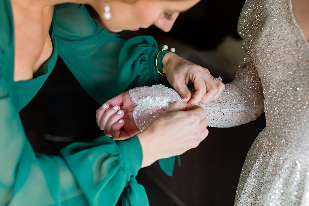 Sparkling & Heartfelt Winter Wedding At The Fez | Burgh Brides | Kristen Wynn Photography