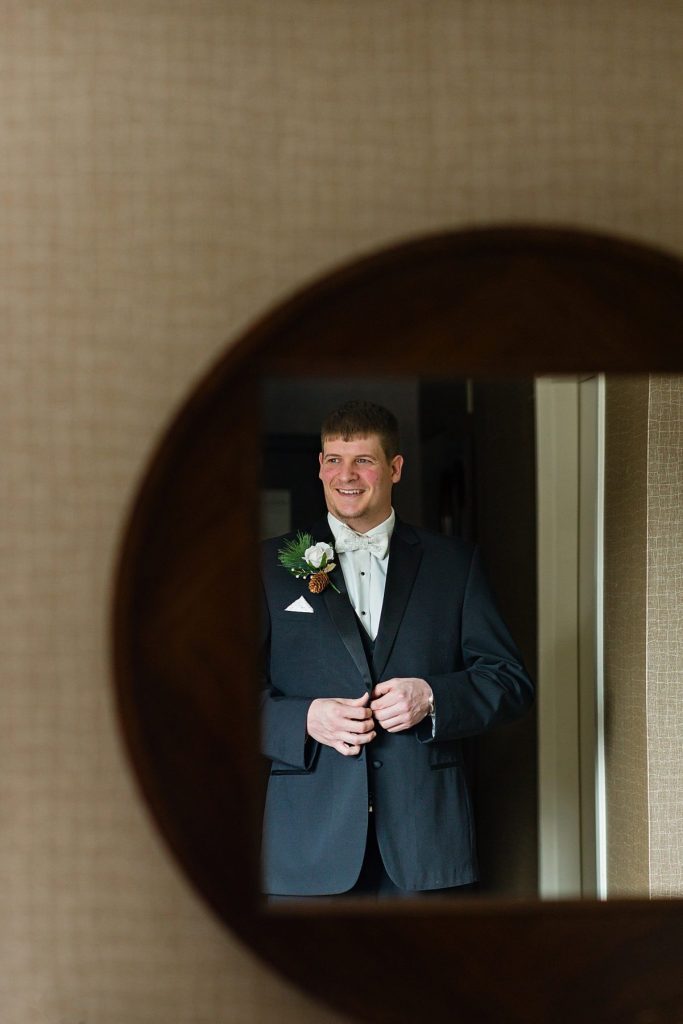 Sparkling & Heartfelt Winter Wedding At The Fez | Burgh Brides | Kristen Wynn Photography