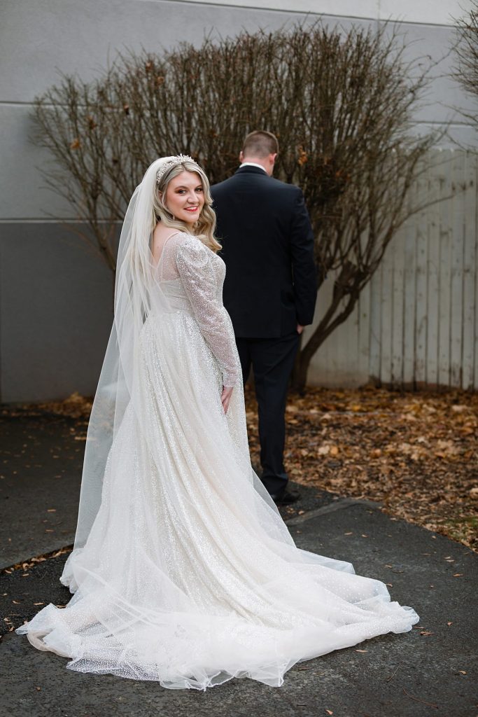 Sparkling & Heartfelt Winter Wedding At The Fez | Burgh Brides | Kristen Wynn Photography