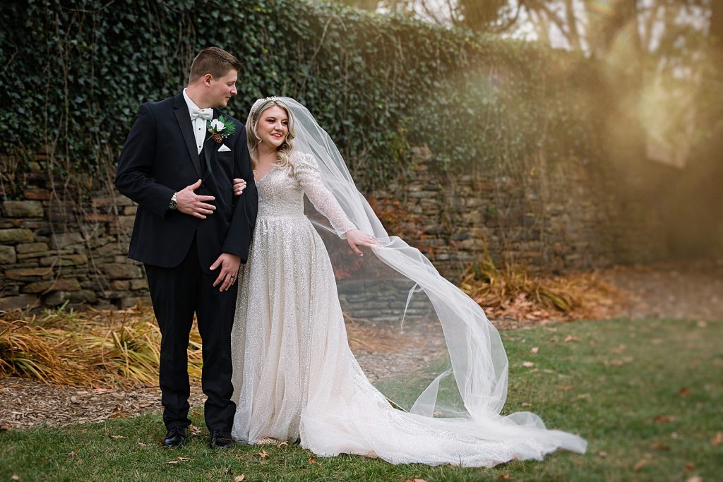 Sparkling & Heartfelt Winter Wedding At The Fez | Burgh Brides | Kristen Wynn Photography