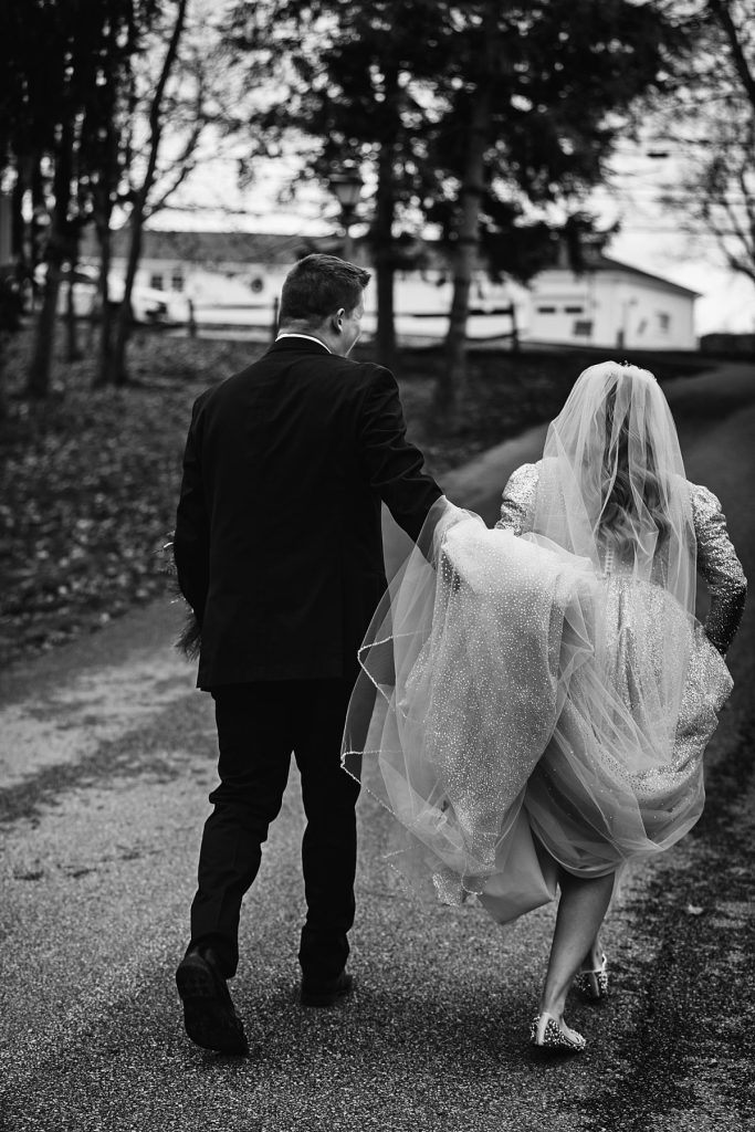 Sparkling & Heartfelt Winter Wedding At The Fez | Burgh Brides | Kristen Wynn Photography