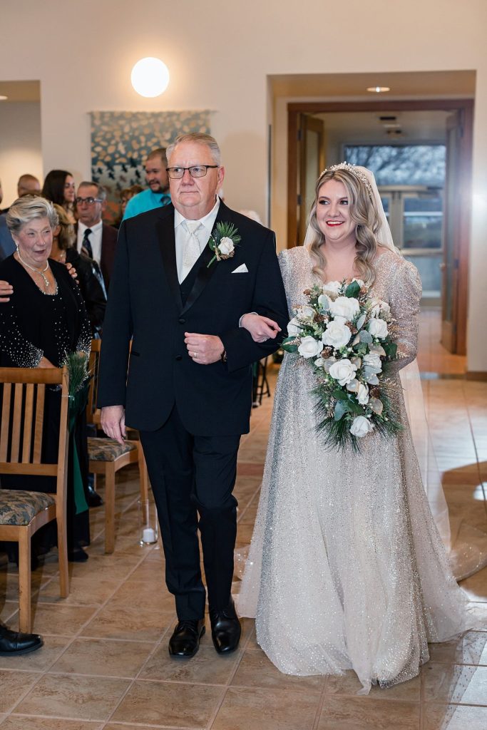 Sparkling & Heartfelt Winter Wedding At The Fez | Burgh Brides | Kristen Wynn Photography