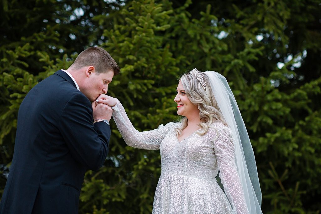 Sparkling & Heartfelt Winter Wedding At The Fez | Burgh Brides | Kristen Wynn Photography