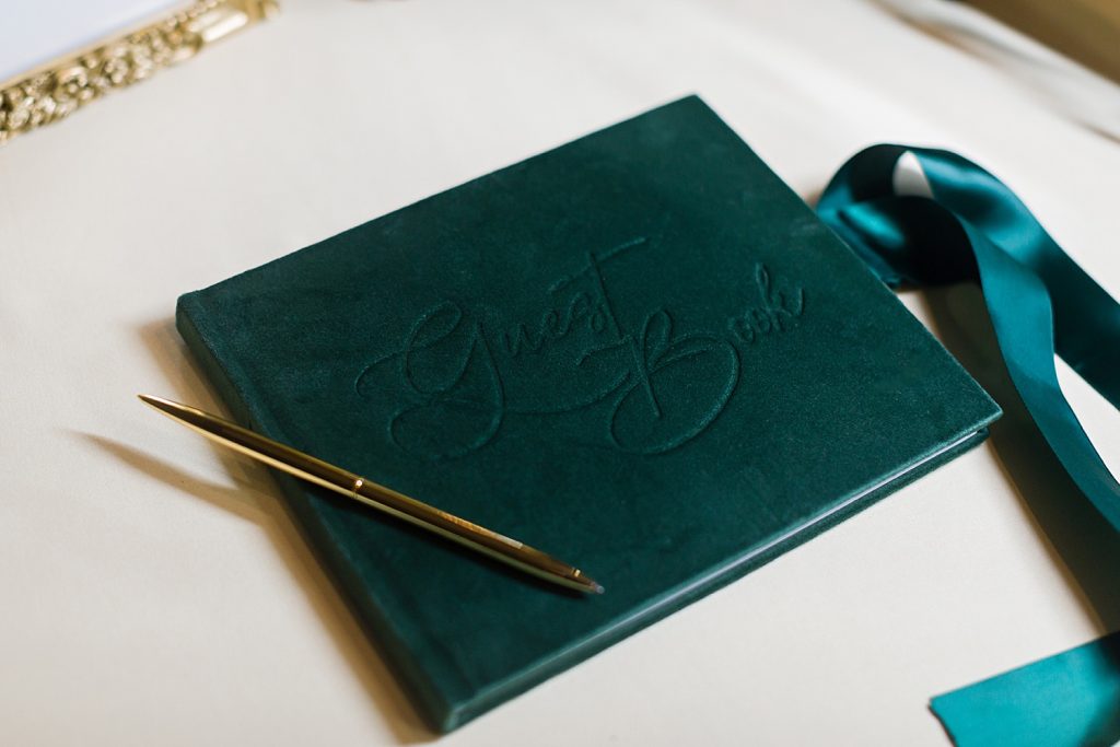Sparkling & Heartfelt Winter Wedding At The Fez | Burgh Brides | Kristen Wynn Photography