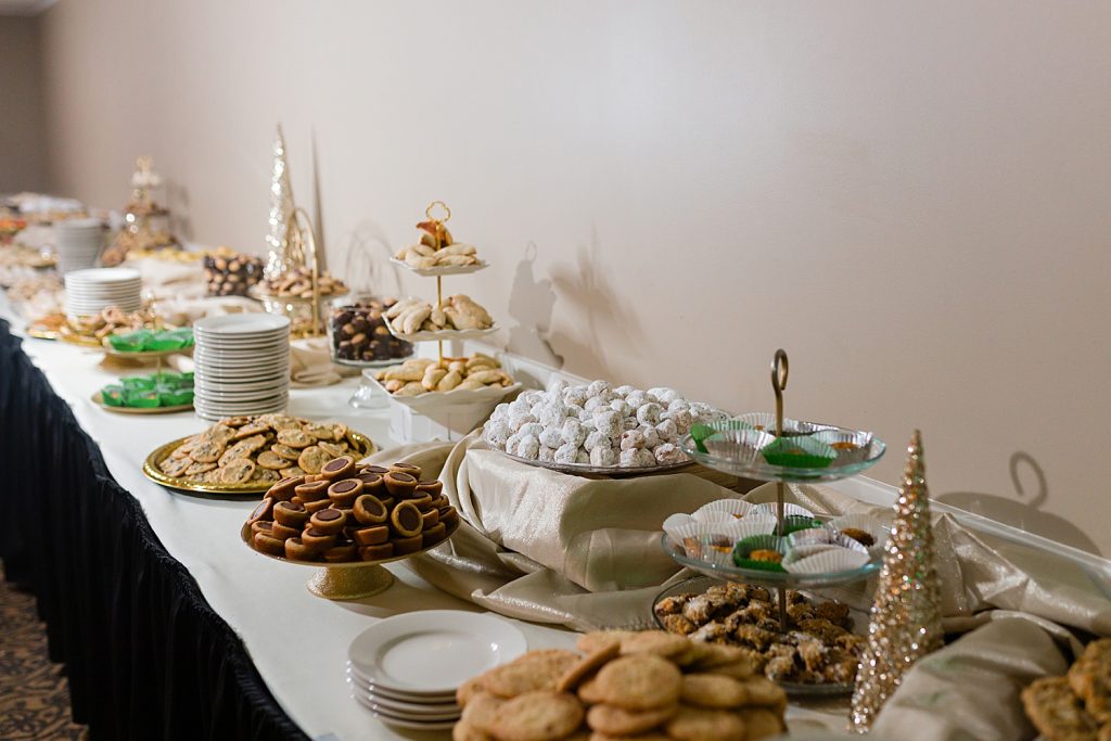 Sparkling & Heartfelt Winter Wedding At The Fez | Burgh Brides | Kristen Wynn Photography