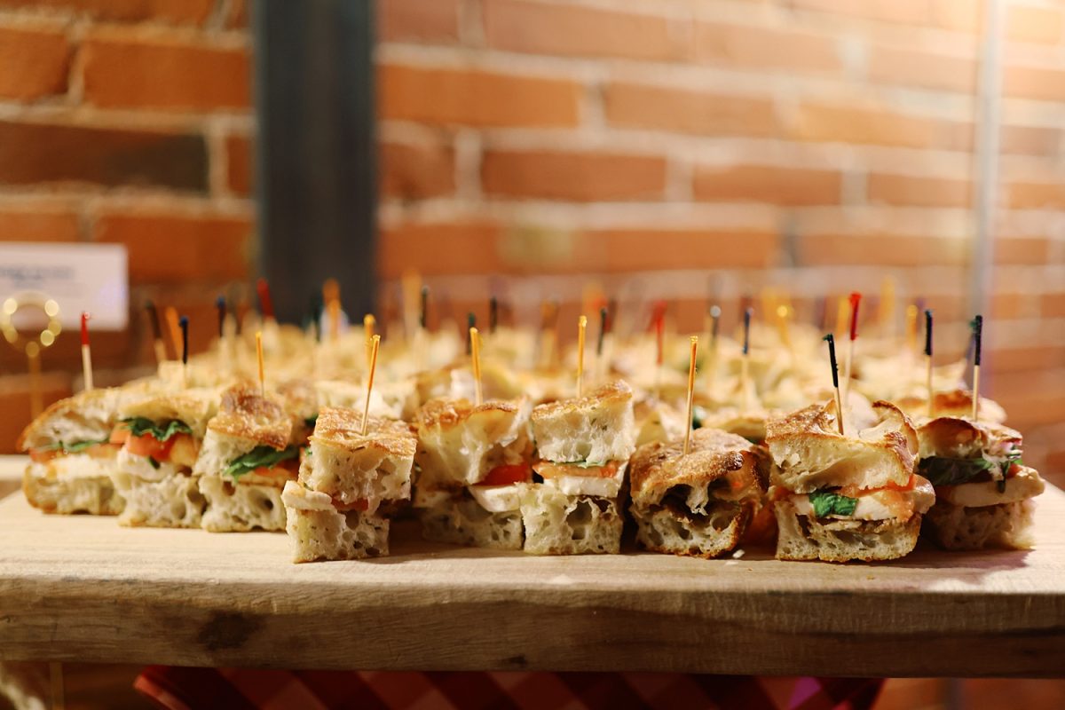 DiAnoia's Eatery | Pittsburgh Wedding Catering | Burgh Brides