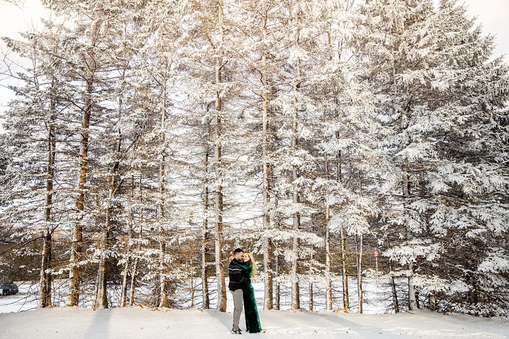 Snowy Winter Engagement Shoot At Seven Springs | Burgh Brides | Kayla Bri Photography