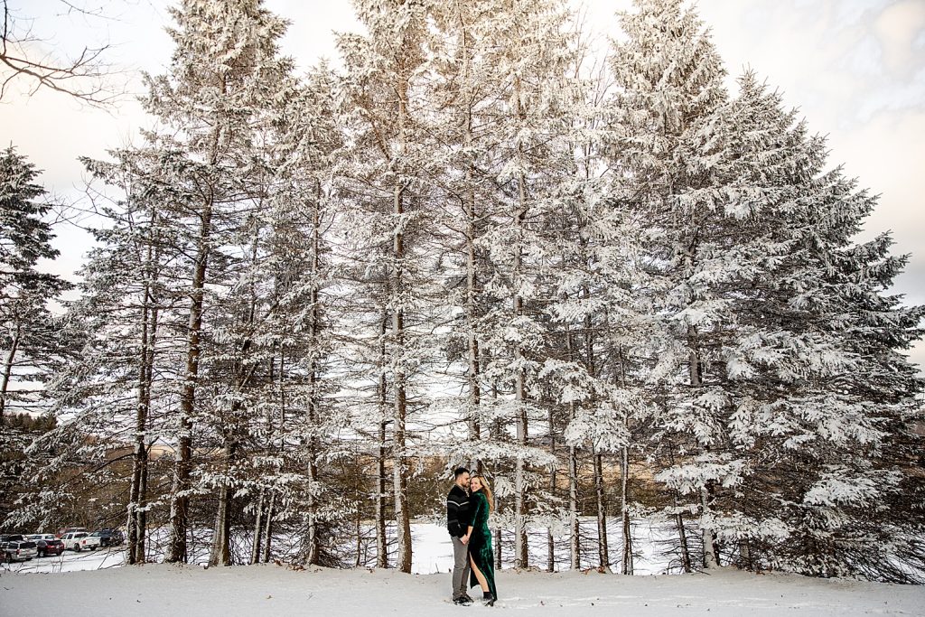 Snowy Winter Engagement Shoot At Seven Springs | Burgh Brides | Kayla Bri Photography