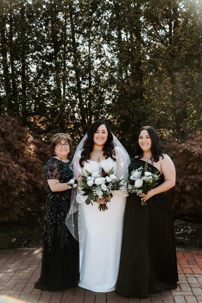Modern Light-Filled Greenhouse Wedding At The Atrium | Burgh Brides | Iris Marie Photography