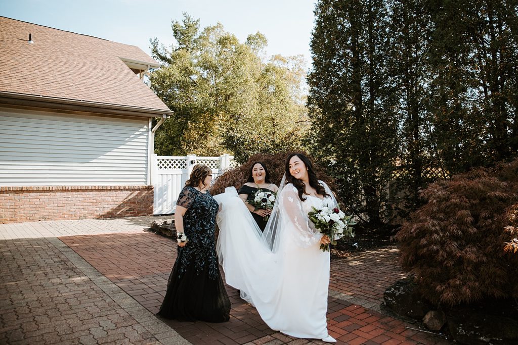 Modern Light-Filled Greenhouse Wedding At The Atrium | Burgh Brides | Iris Marie Photography