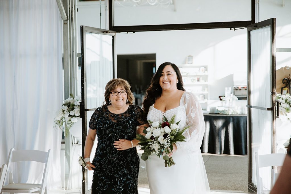 Modern Light-Filled Greenhouse Wedding At The Atrium | Burgh Brides | Iris Marie Photography