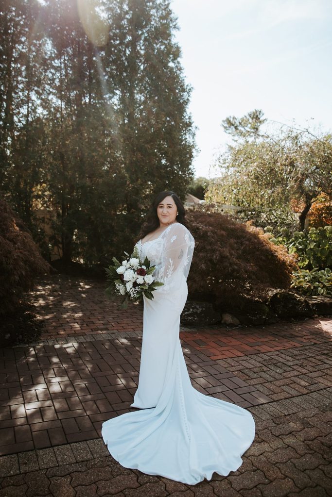 Modern Light-Filled Greenhouse Wedding At The Atrium | Burgh Brides | Iris Marie Photography