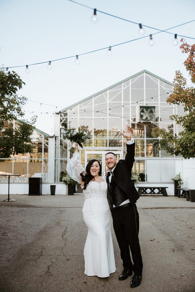 Modern Light-Filled Greenhouse Wedding At The Atrium | Burgh Brides | Iris Marie Photography